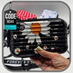 کیف چمدونی طرحدار فوراِور یانگ Forever Young کد: B044